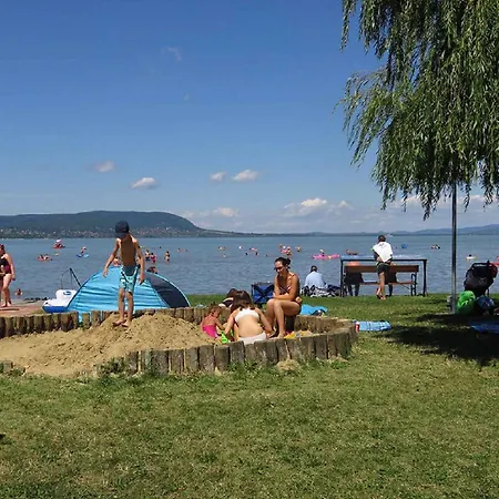 In 19555 * Balatonmáriafürdő